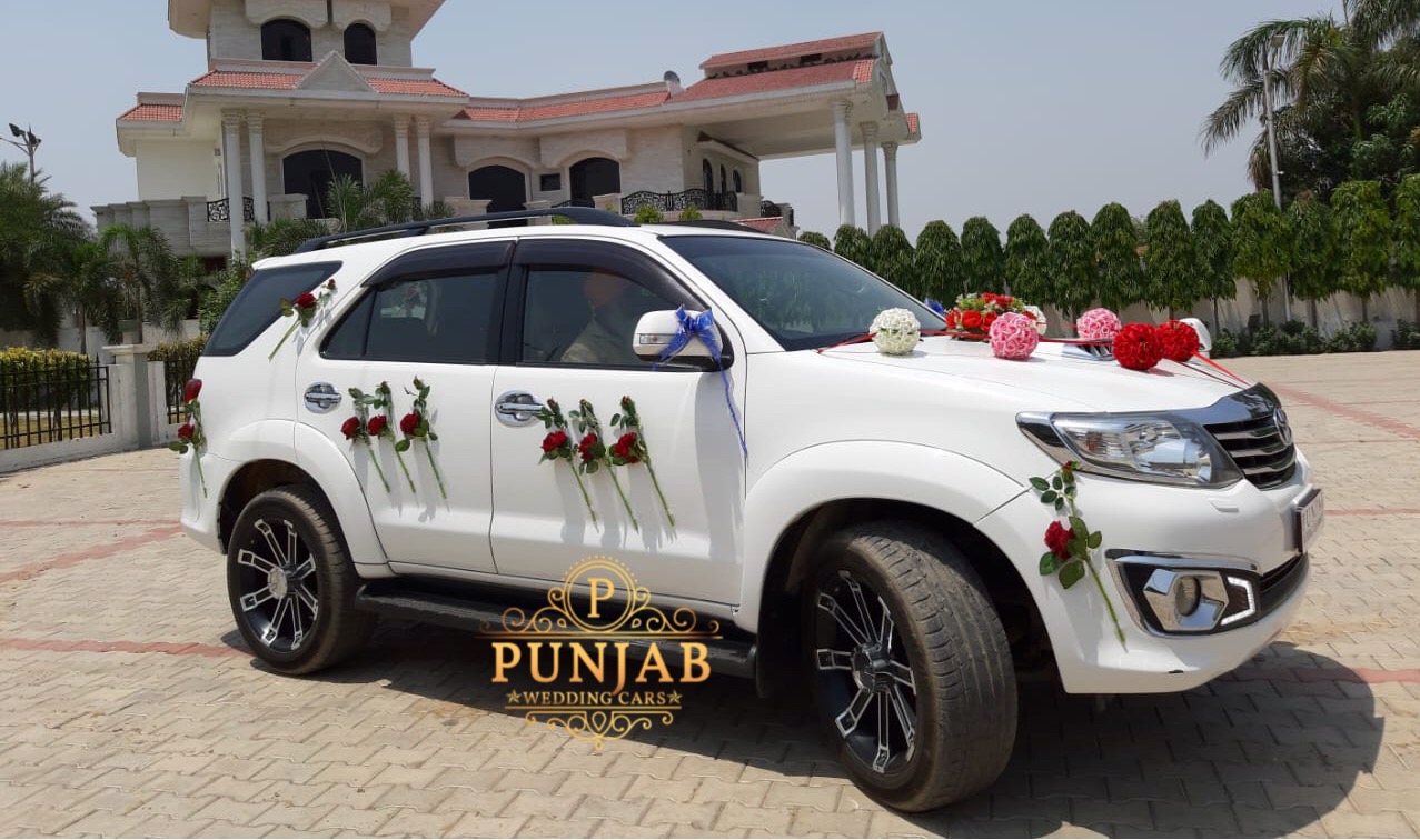 TOYOTA Fortuner White Color Price of Luxury wedding Car in Punjab