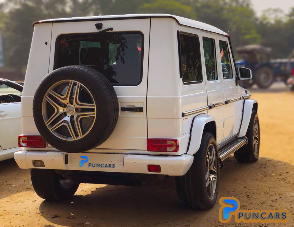 MERCEDES G Wagon White wedding car hire Punjab — Punjab Wedding Cars