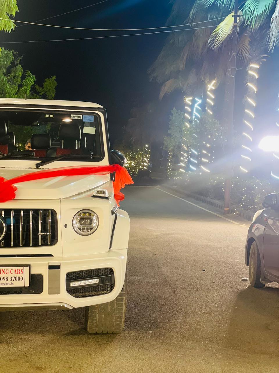 MERCEDES G Wagon (G63 AMG) White wedding car hire Punjab — Punjab Wedding Cars