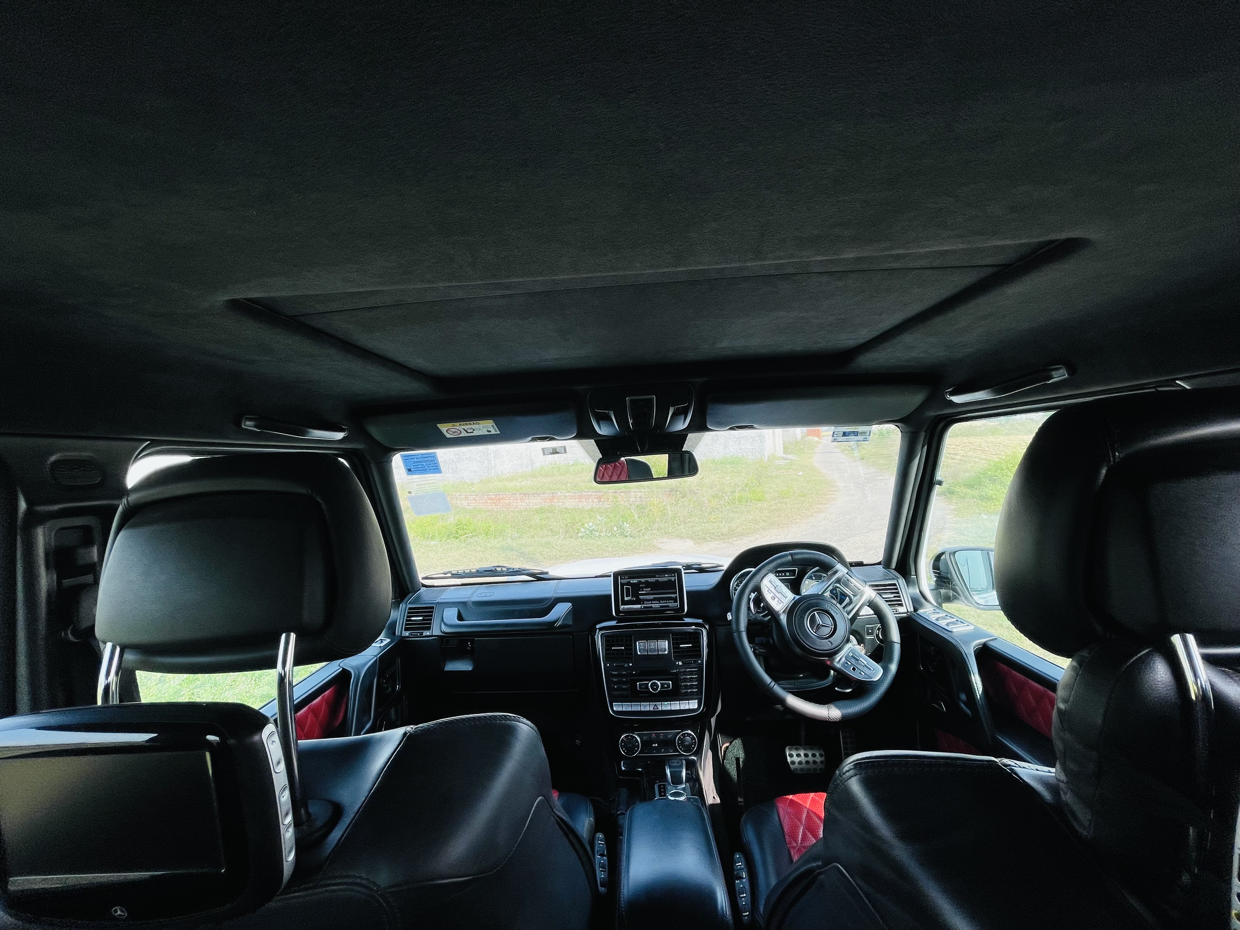 MERCEDES G Wagon (G63 AMG) White wedding car hire Punjab — Punjab Wedding Cars